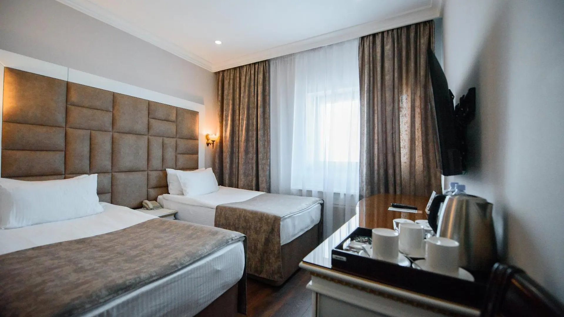 فندق Kazakhstan Express الماتي 3*,